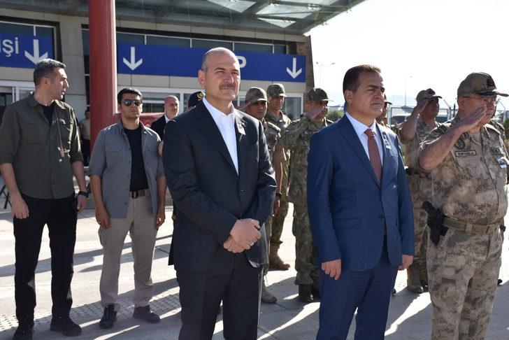 Pençe-Yıldırım Harekatı'nda şehit olan asker için Hakkari'de tören düzenlendi G3