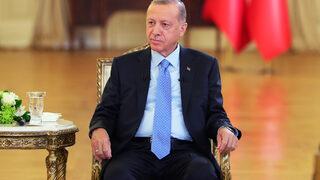 Canlı yayındaki TOGG diyaloğu gündem oldu! Cumhurbaşkanı Erdoğan: Fiyatını sorma