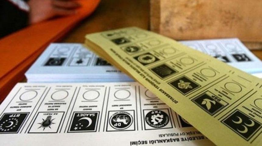 Pusulada, AK Parti 20, CHP 4, MHP 13, HDP 17 sırada