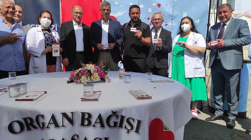 İstanbul İl Sağlık Müdürü Memişoğlu'ndan İMES organ bağış standına ziyaret: