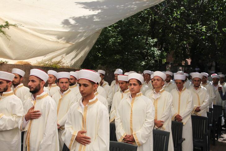 Ahlat'ta hafızlık eğitimini tamamlayan 83 öğrenci için tören düzenlendi G3