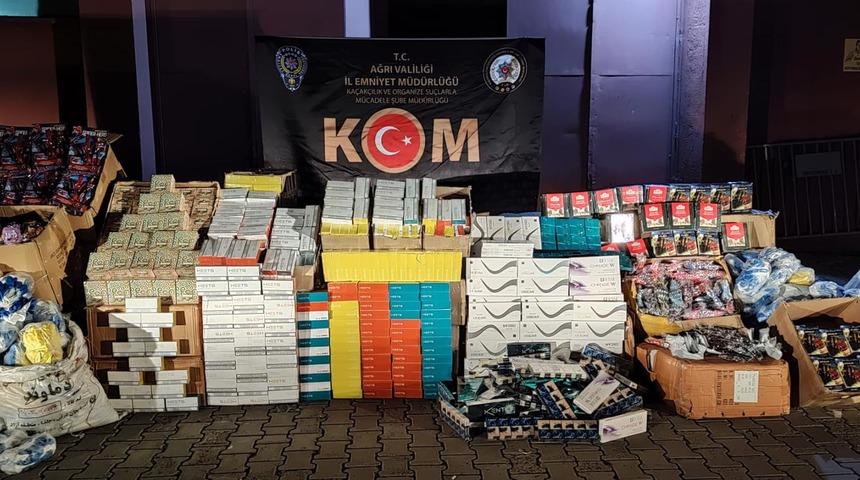 Ağrı'da kargoyla gönderilen kaçak ürünler polislerce ele geçirildi