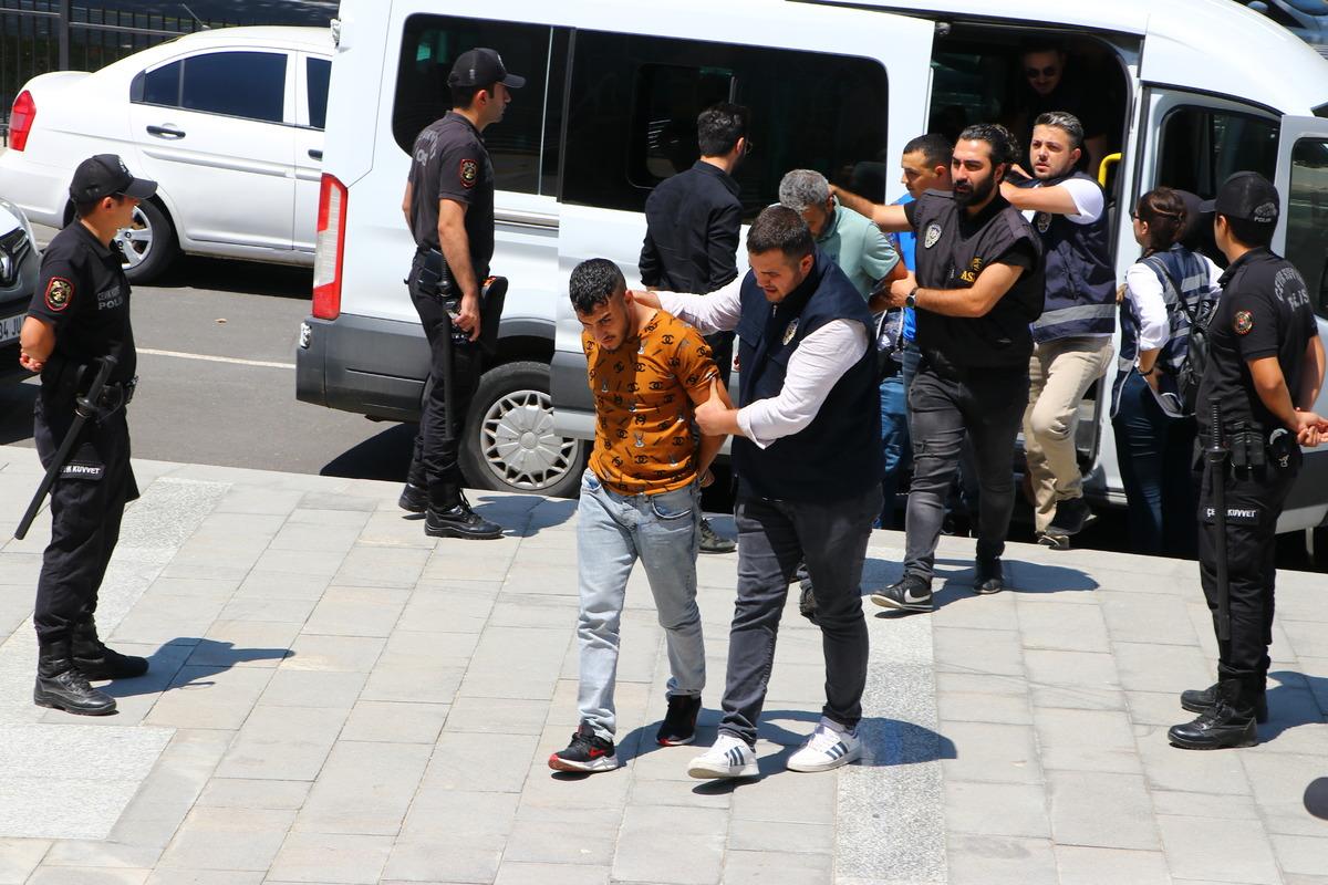 Tekirdağ'da bek&ccedil;inin silahla yaralandığı kavganın zanlıları adliyede