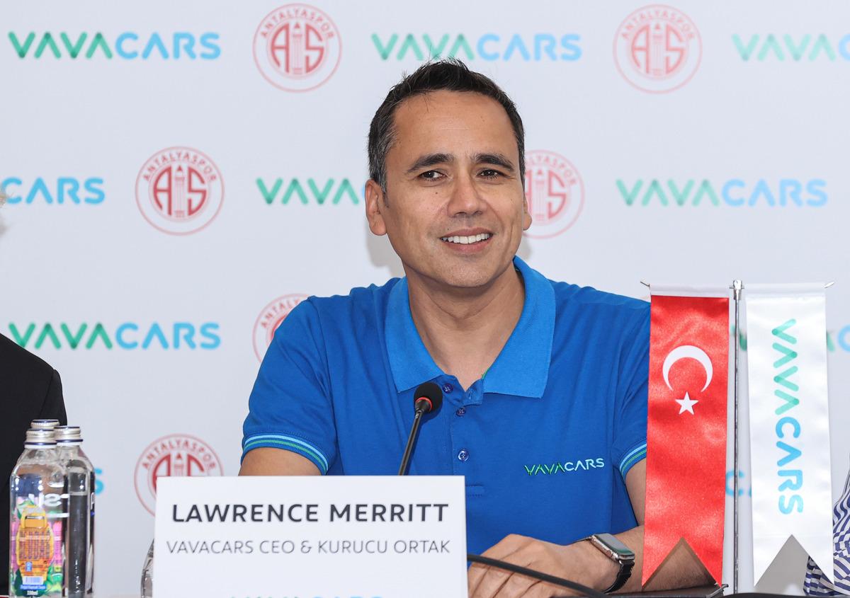 Antalyaspor ile VavaCars arasında sponsorluk anlaşması imzalandı