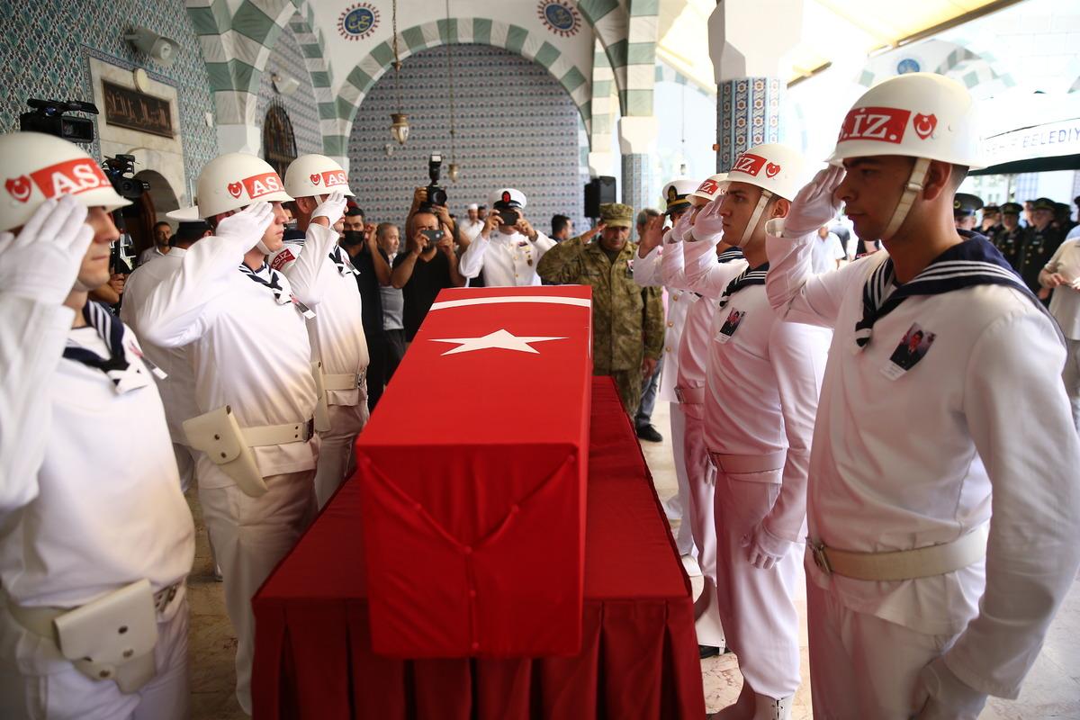 Şehit Piyade Uzman &Ccedil;avuş Nişan, Mersin'de son yolculuğuna uğurlandı