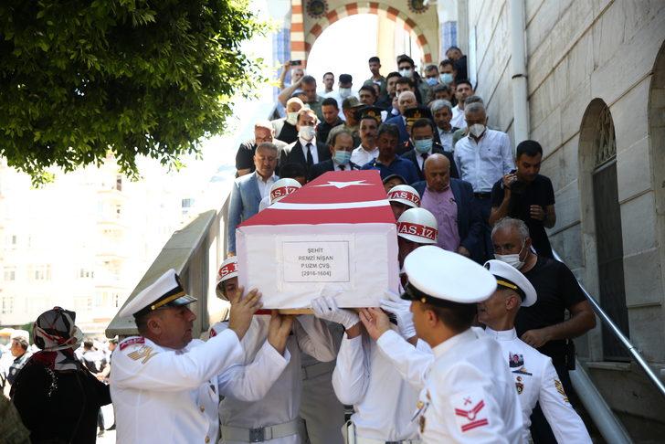 Şehit Piyade Uzman Çavuş Nişan, Mersin'de son yolculuğuna uğurlandı G3