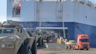 ABD'den Yunanistan'a yeni zırhlı araçlar! Selanik'teki fotoğraflar dikkat çekti, Türkiye sınırında konuşlanacaklar