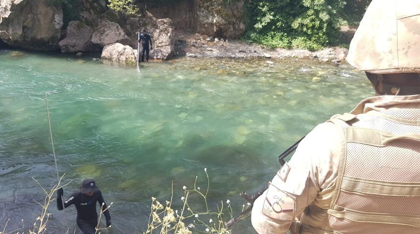 Müküs Çayı'nda akıntıya kapılan hemşireyi arama çalışmaları 46 gündür sürüyor