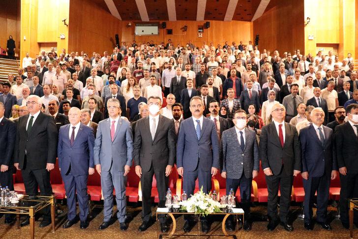 Bakan Özer, Erzurum'da "Eğitim Öğretim Yılı Hazırlık Toplantısı"nda konuştu: (3) G2