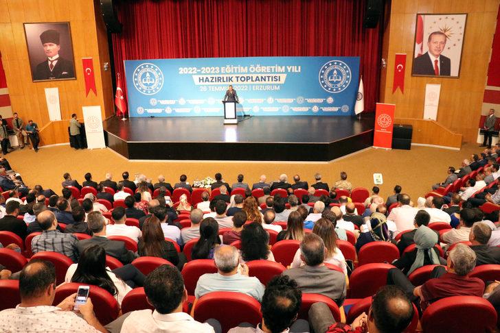 Bakan Özer, Erzurum'da "Eğitim Öğretim Yılı Hazırlık Toplantısı"nda konuştu: (1) G5