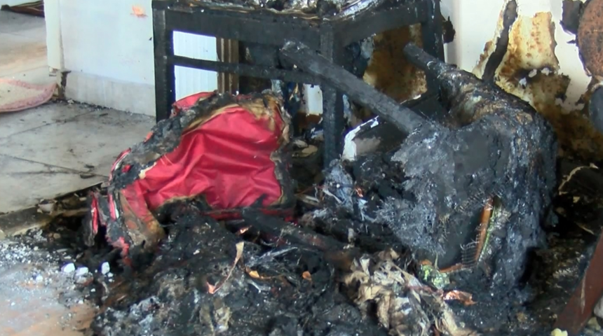 Evdeki portatif sauna evi kül etti! 'Duş alıp geldiğimde alev topuna dönmüştü'