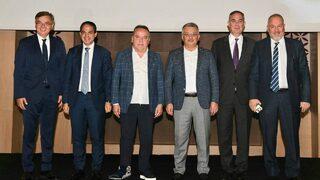 Antalya salgın sonrası günlük yabancı turist rekorunu kırdı