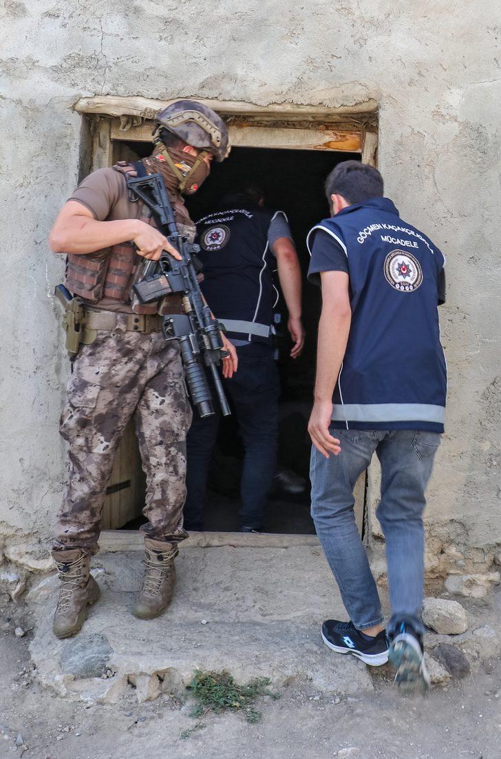 Van'da 14 düzensiz göçmen yakalandı G2