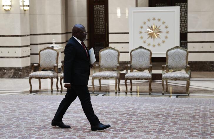 Kongo Demokratik Cumhuriyeti'nin Ankara Büyükelçisi Rashidi, Cumhurbaşkanı Erdoğan'a güven mektubu sundu G5