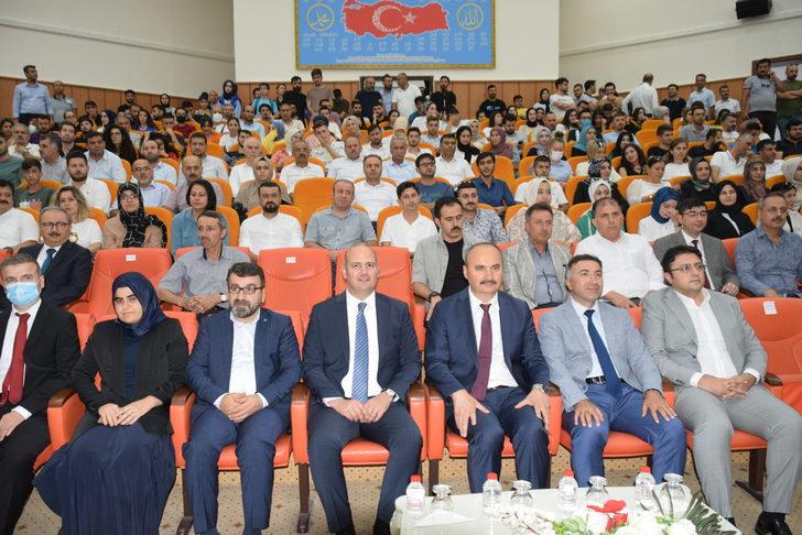 AK Parti Genel Başkan Yardımcısı Ömer İleri, Batman'da temaslarda bulundu G1