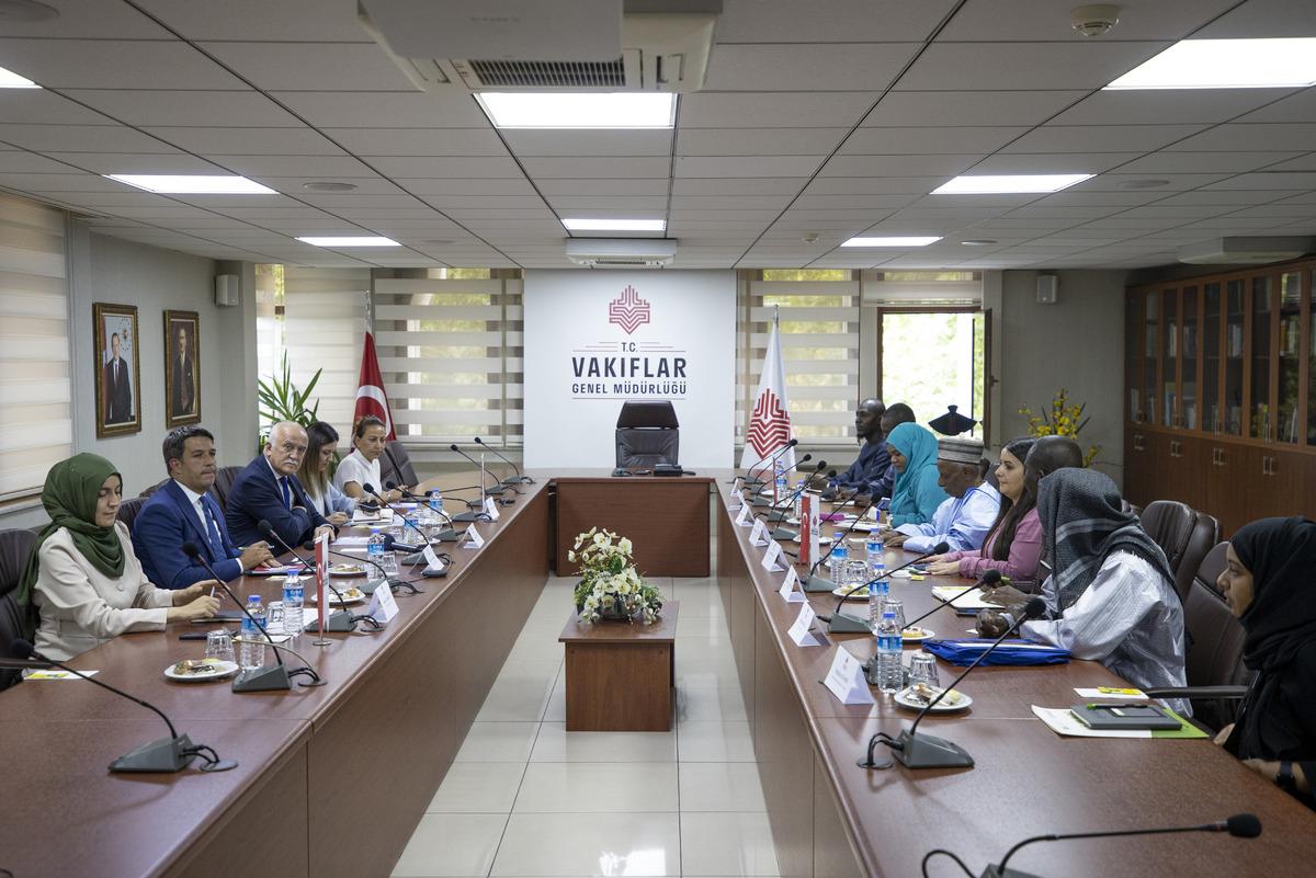 Nijer Vakıflar Y&uuml;ksek İdaresi heyeti, Vakıflar Genel M&uuml;d&uuml;rl&uuml;ğ&uuml;n&uuml; ziyaret etti