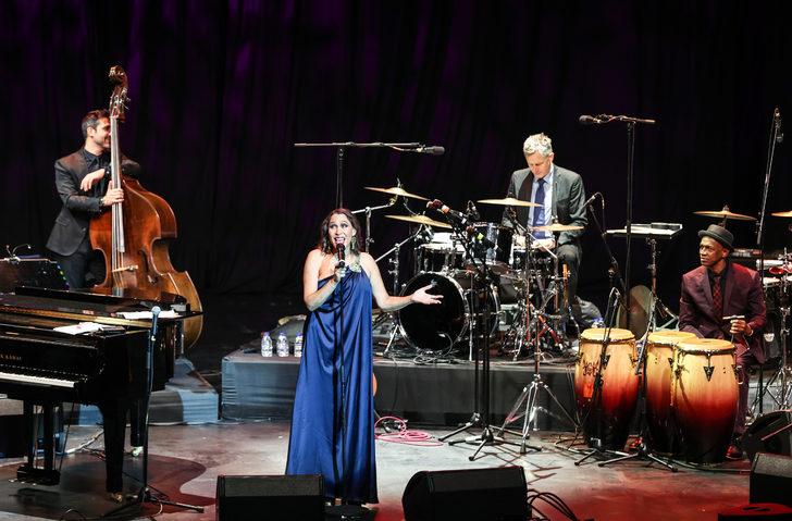 Pink Martini İstanbul'da konser verdi G5