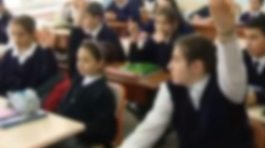 Ortaokul &ouml;ğretmeni 6 &ouml;ğrenciye tacizden g&ouml;zaltında