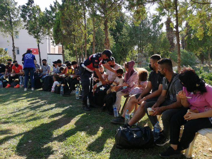İzmir'de 278 düzensiz göçmen yakalandı G1
