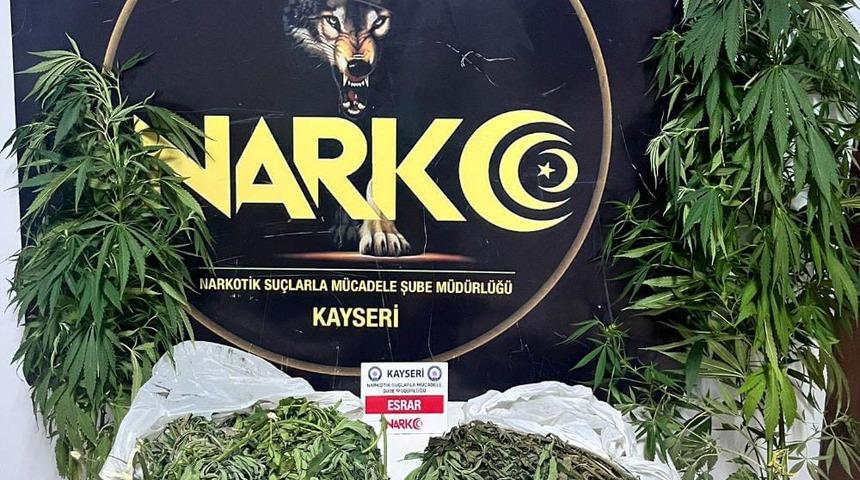 Kayseri'de sobaya gizlenmiş uyuşturucu ele geçirildi