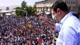 Demirtaş: Biz Kürt gençlerine asla savaşı, şiddeti önermiyoruz