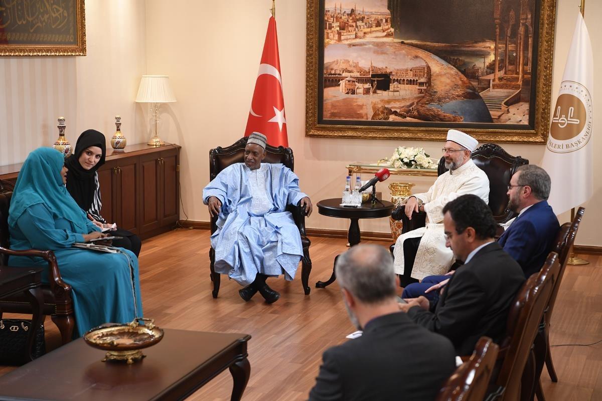 Diyanet İşleri Başkanı Erbaş, Nijer heyeti ile g&ouml;r&uuml;şt&uuml;