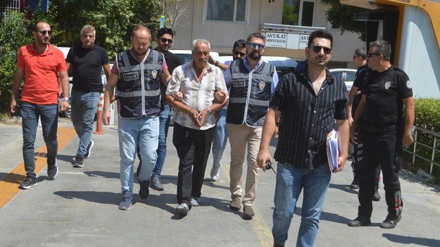 GÜNCELLEME - Kırklareli'nde üvey babasını bıçaklayarak öldüren genç ile dedesi adliyede