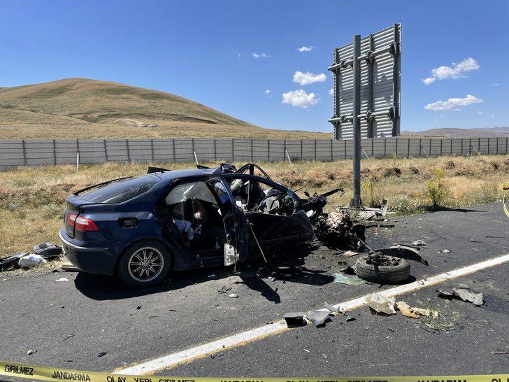Erzurum'da trafik kazasında kadın polis öldü, uzman çavuş eşi ile oğlu yaralandı G3