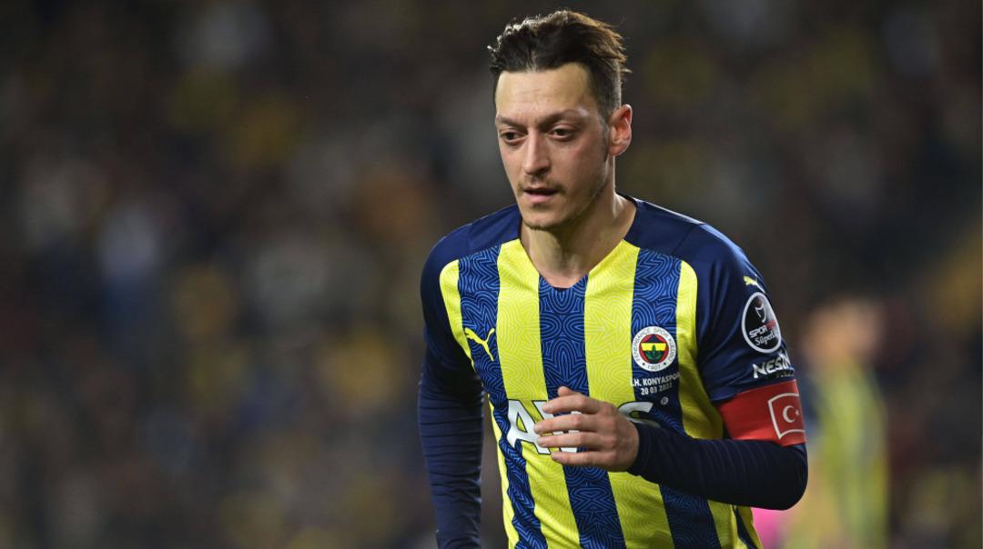 mesut-ozil-fenerbahce-istanbul-2022-1648125456-82624