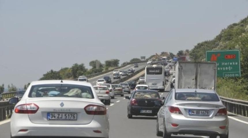 İşte d&ouml;n&uuml;ş yolu trafiğinde son durum