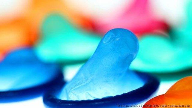 'Kondom HIV’den korunmada hâlâ önemli'