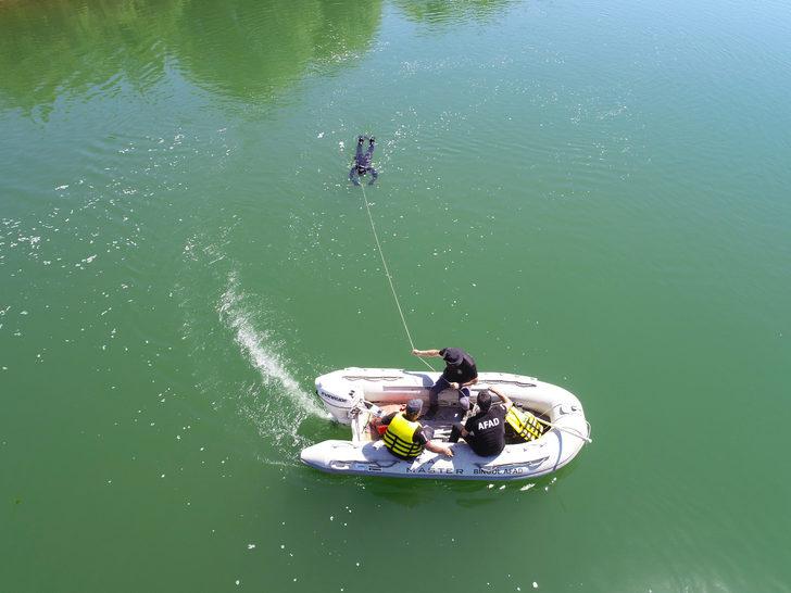 Murat Nehri'nde akıntıya kapılan kişi 4 gündür aranıyor G4