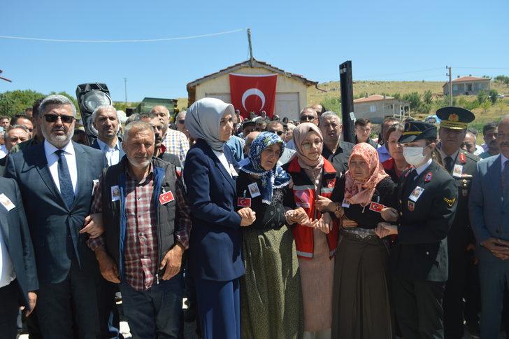 Şehit Cüneyt Taşyürek, son yolculuğuna uğurlandı G2