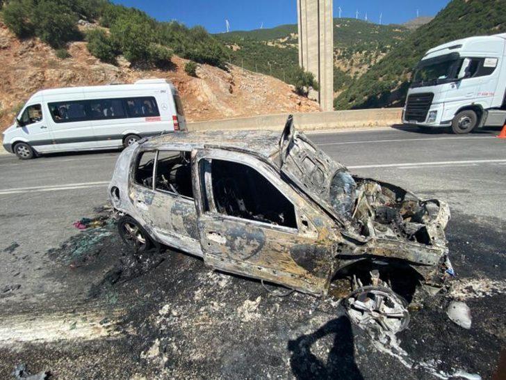 Gaziantep'te bariyere çarpıp alev alan otomobildeki 2 kişi yaralandı G3