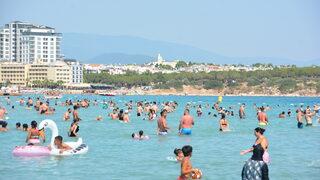 Aydın'da 40 dereceye ulaşan sıcak hava bunalttı