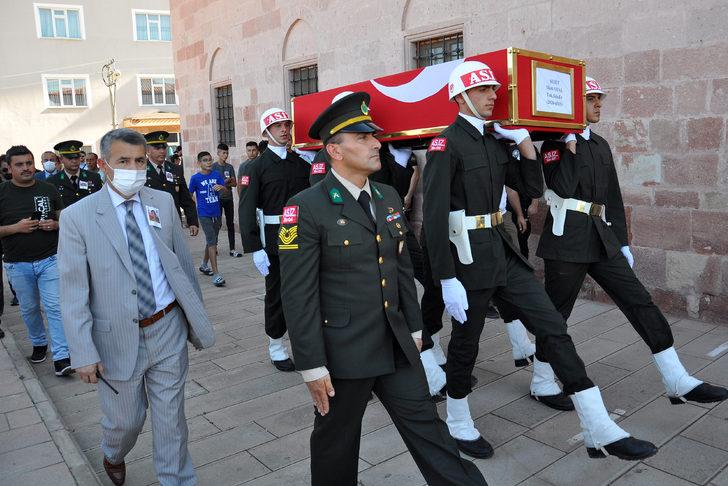 Şehit Mert Otal, memleketi Kırıkkale'de son yolculuğuna uğurlandı G1