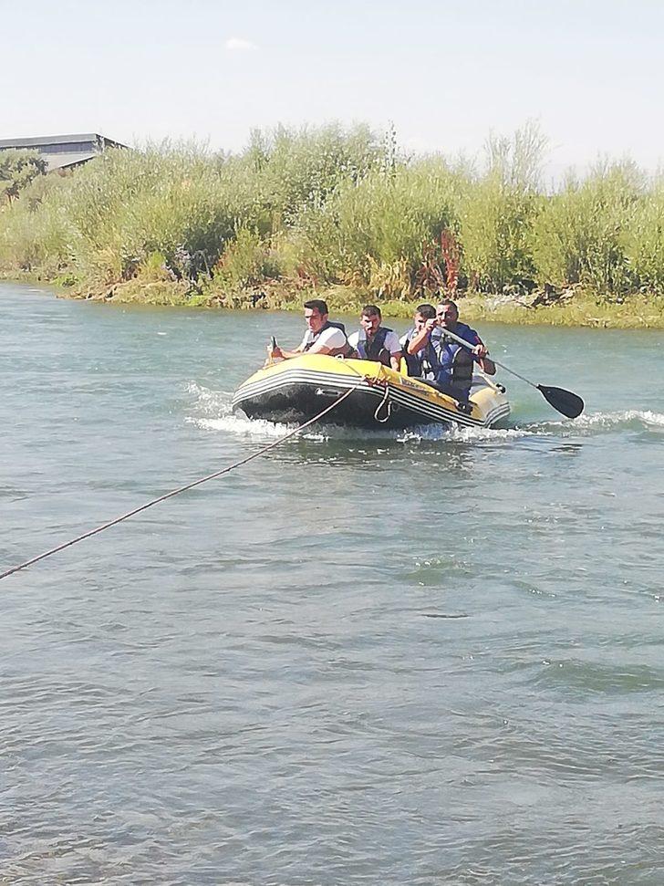 Muş'ta Murat Nehri'nde mahsur kalan 2 kişi kurtarıldı G2