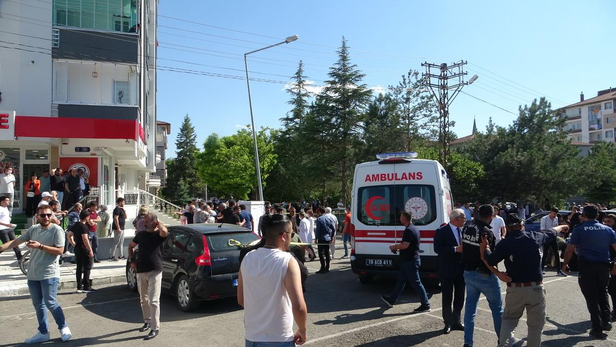&Ccedil;orum'daki silahlı saldırıda bir kişi &ouml;ld&uuml;, bir kişi yaralandı