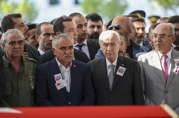 Şehit Tank Sözleşmeli Er Mevlüt Yoğurtcu törenle son yolculuğuna uğurlandı G5