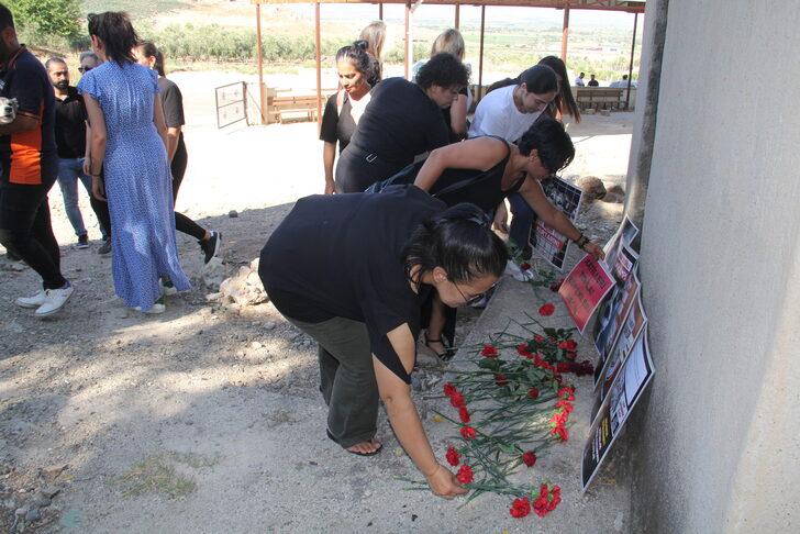 Hatay'da 5 köpek yavrusunun öldürülmesine hayvanseverler tepki gösterdi G2