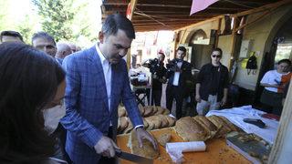 Bakan Kurum, Çamlıdere'de çeşitli ziyaretler gerçekleştirdi