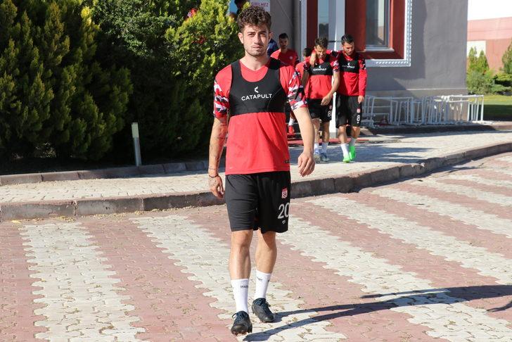 Sivasspor Teknik Direktörü Rıza Çalımbay, basın mensuplarının sorularını yanıtladı: G3