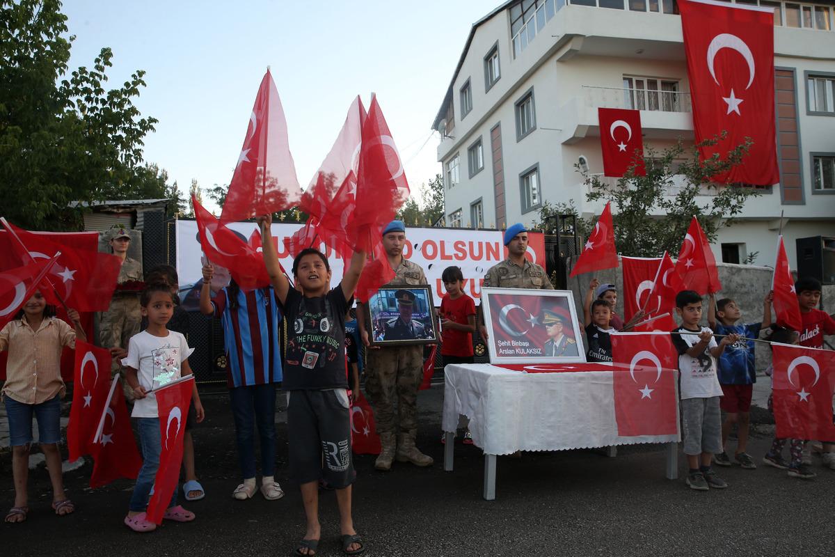 Binbaşı Arslan Kulaksız, şehadetinin 7. yılında Malazgirt'te anıldı