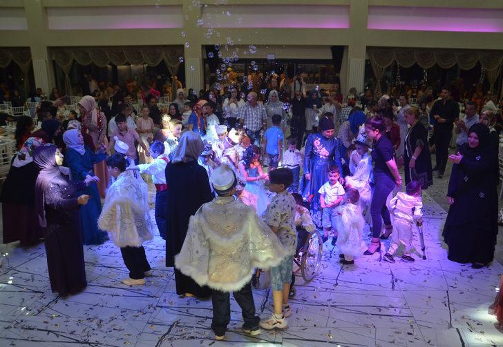 Kütahya'da engelli çocuklar için sünnet düğünü gerçekleştirildi G4