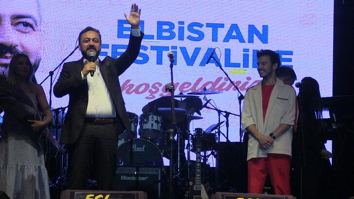 Şarkıcı Buray, Elbistan Festivali'nde sahne aldı G5