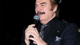 Orhan Gencebay apar topar hastaneye kaldırıldı! Az kalsın parmağı kopuyordu