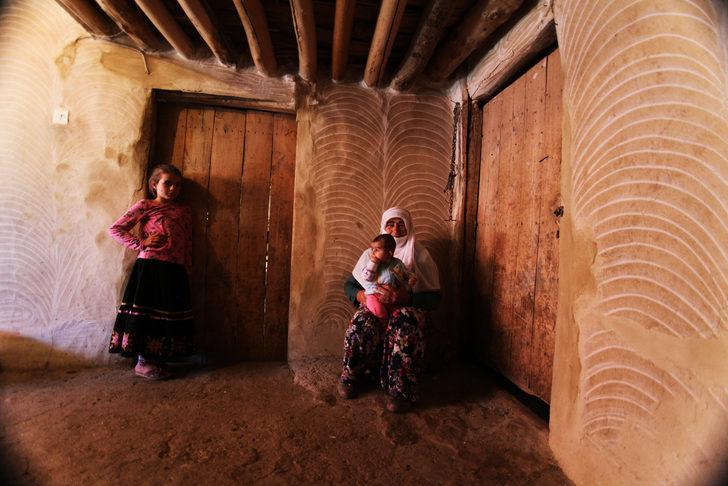 Malatya'da kadınlar evlerinin duvarlarını parmaklarıyla süslüyor G1