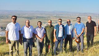 Afyonkarahisar'da yamaç paraşütü uçuşu denemesi yapıldı