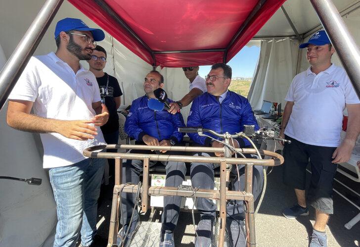 Bakan Yardımcısı Kacır, TEKNOFEST kapsamındaki yarışmaya katılan araçları inceledi: G2