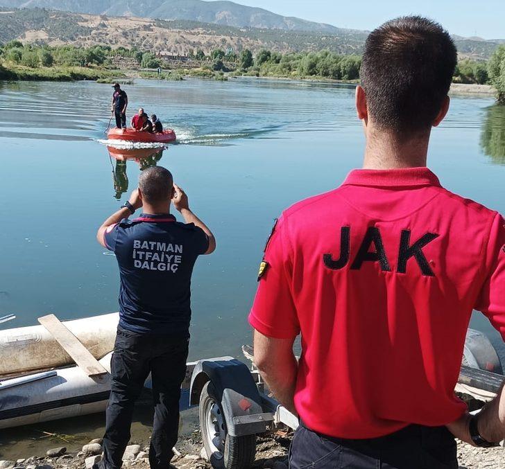 Murat Nehri'nde akıntıya kapılan kişi 5 gündür aranıyor G1